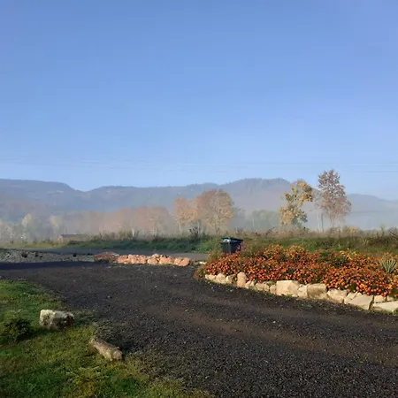 Otulina Dom W Gorach Stolowych Pod Szczelincem Pogranicze Pl-Cz Ferienhaus *