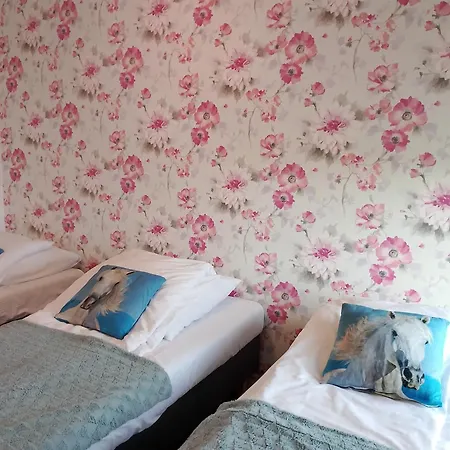 Otulina - Dom U Podnoza Gor Stolowych *