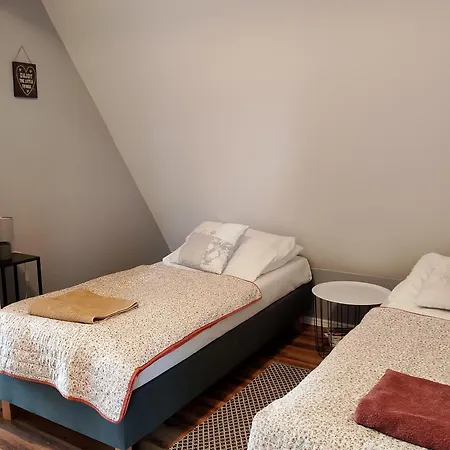 Otulina Dom W Gorach Stolowych Pod Szczelincem Pogranicze Pl-Cz Ferienhaus *