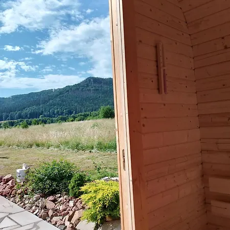 Otulina - Dom U Podnoza Gor Stolowych * 라트코프