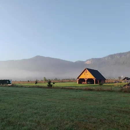 Otulina - Dom U Podnoza Gor Stolowych 펜션