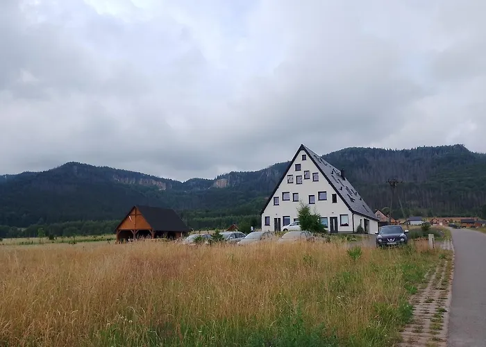 Otulina - Dom U Podnoza Gor Stolowych Casa vacanze Radkow